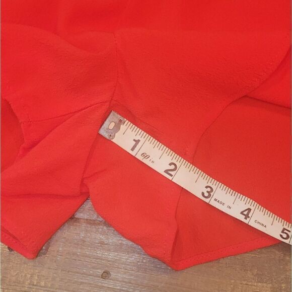 NWOT H&M Red Flutter Ruffle Shorts 10 - Picture 10 of 13